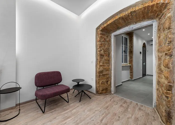 Apartments Kalelarga I Sveti Lovre